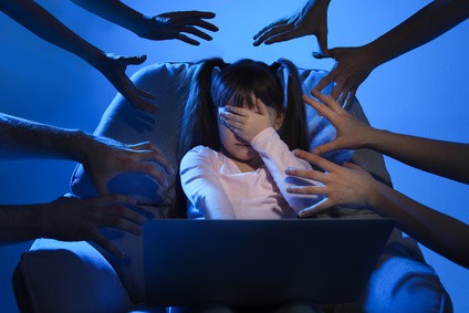 Gyermekek biztonsága a cyber térben